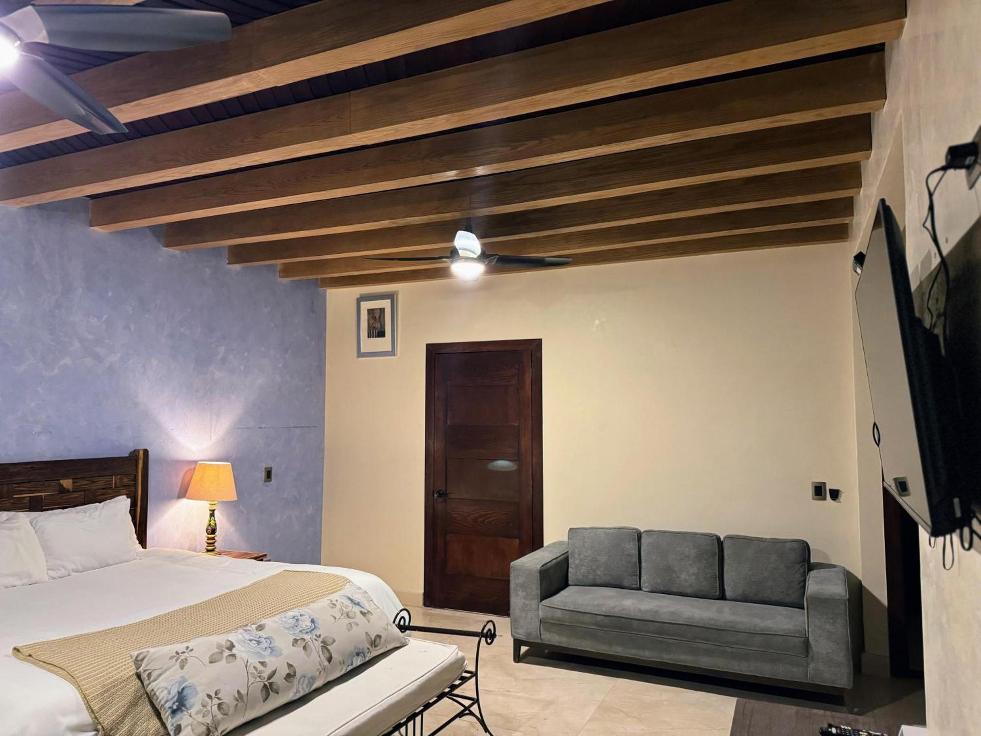 Macarena Guest House Альенде Экстерьер фото